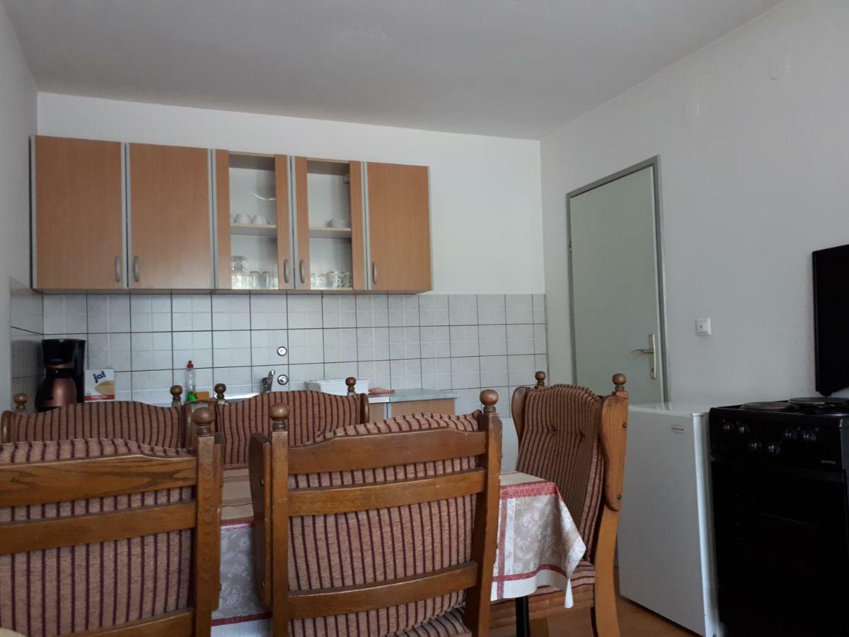 House Jole Apartman Drežnik Grad Kültér fotó